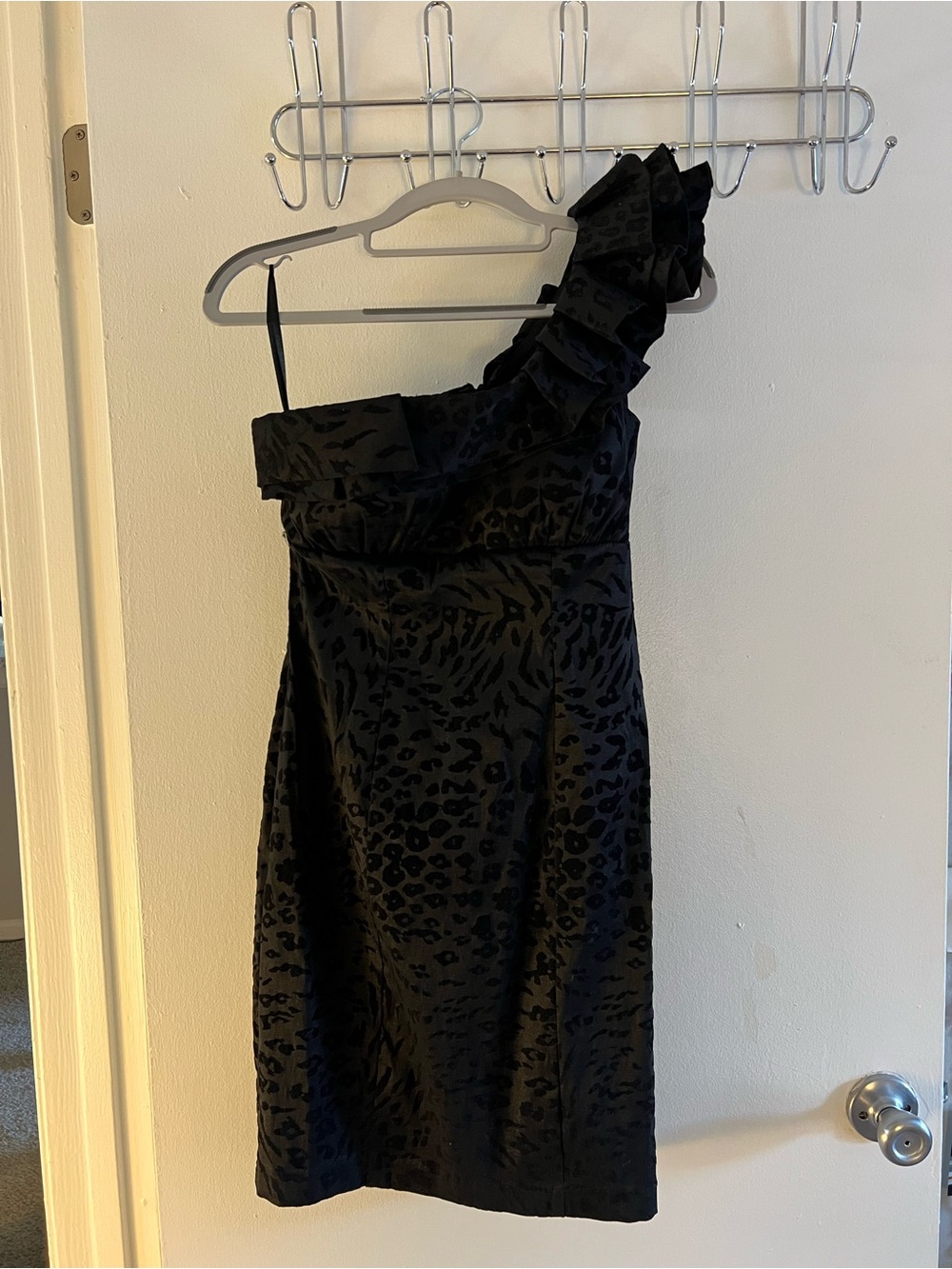 Snap One-Shoulder Black Ruffled Cocktail Dress